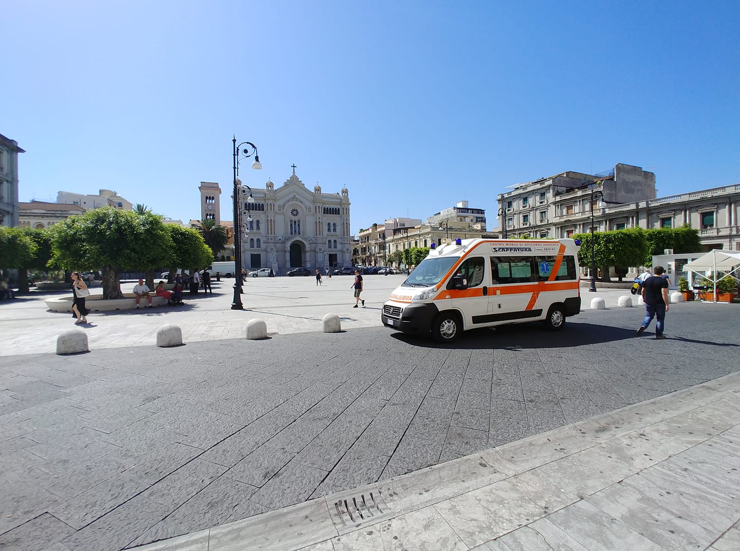 ambulanza duomo